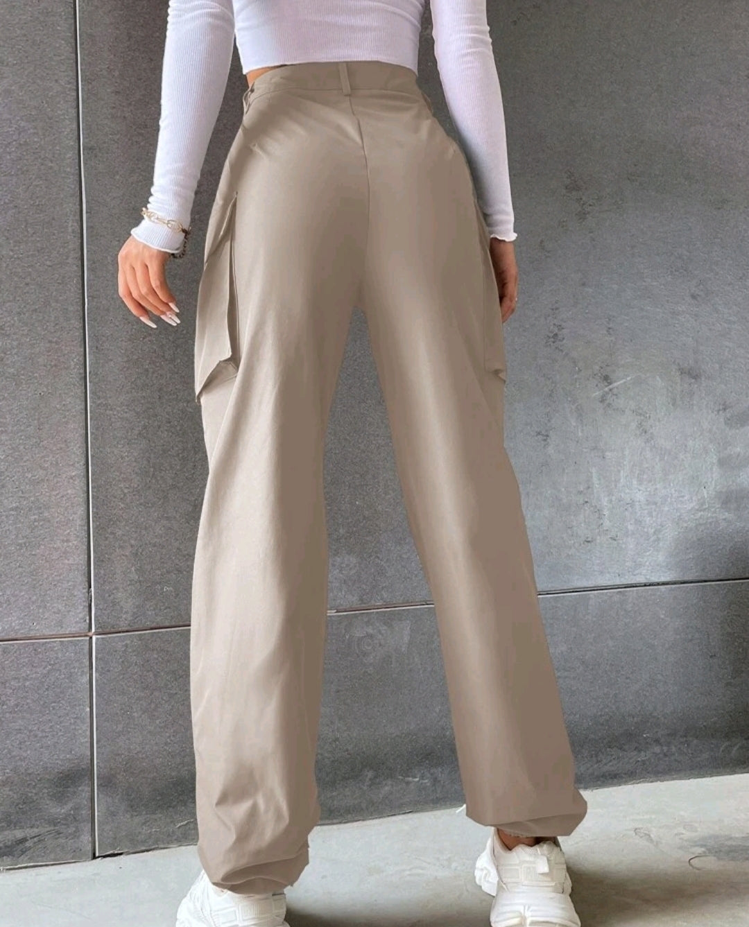 Pantalones con bolsillo AC04