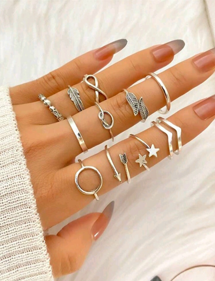 Set de 12 Anillos con Diseño Minimalista (531)