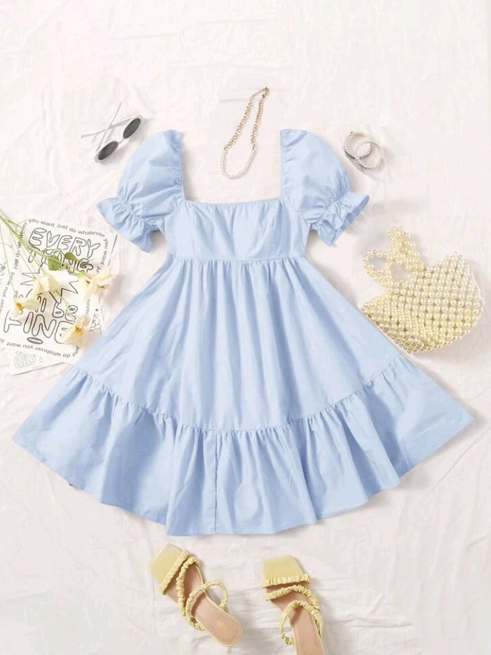 Vestido Corto con Volantes GR01