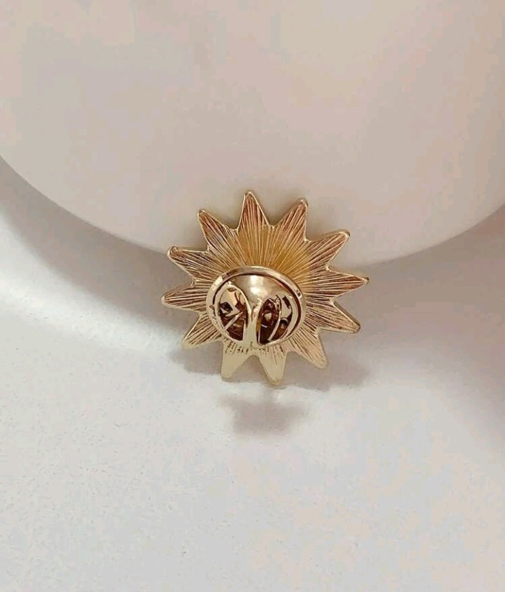 Broche con Diseño de Sol JN05