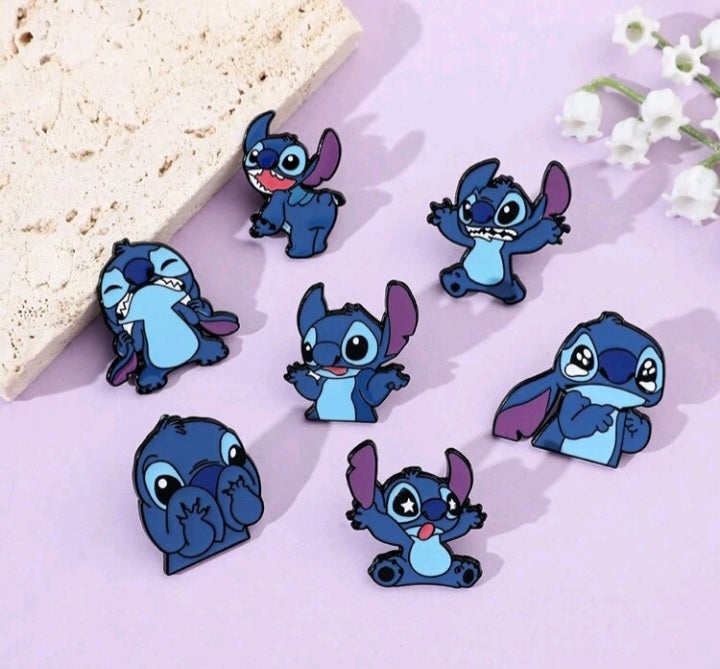 Broche con Diseño de Stitch JÑ03