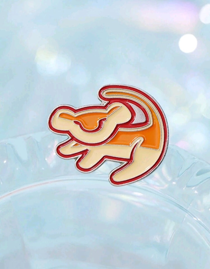 Broche con Diseño de El Rey León JR03