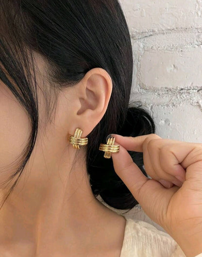 Aretes de Botón Trenzados KY02