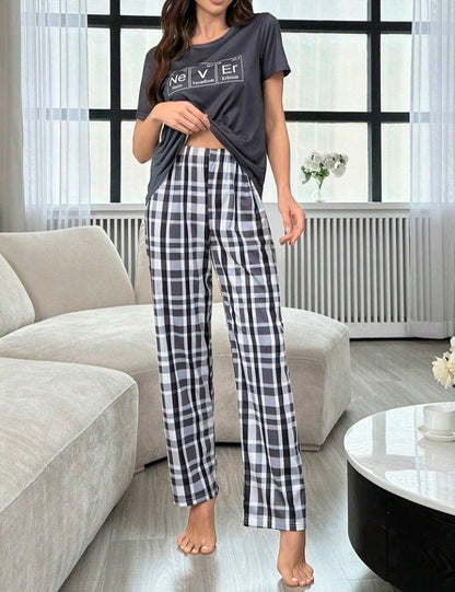 Conjunto de Pijama Estampada de Cuadros LÑ08