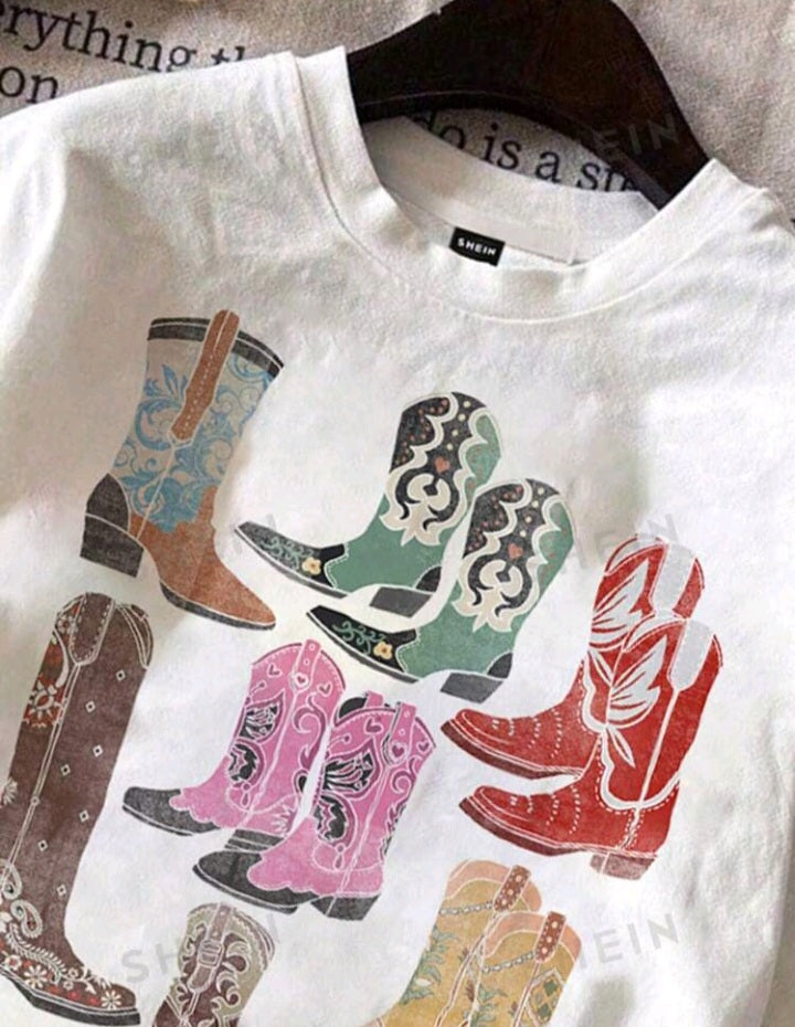 Camiseta con Estampado de Botas Vaqueras LS010